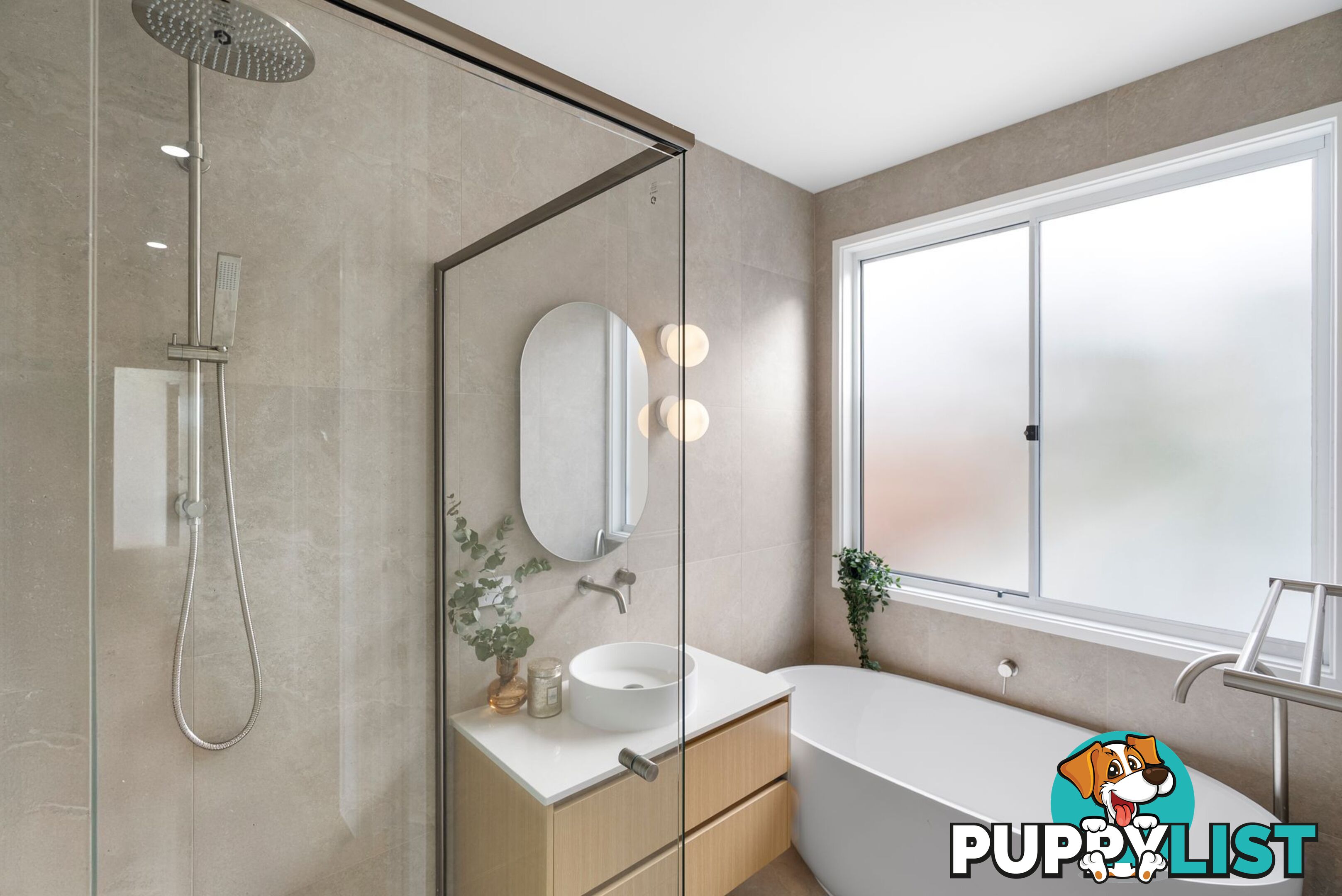1 Tween Court Mermaid Waters QLD 4218