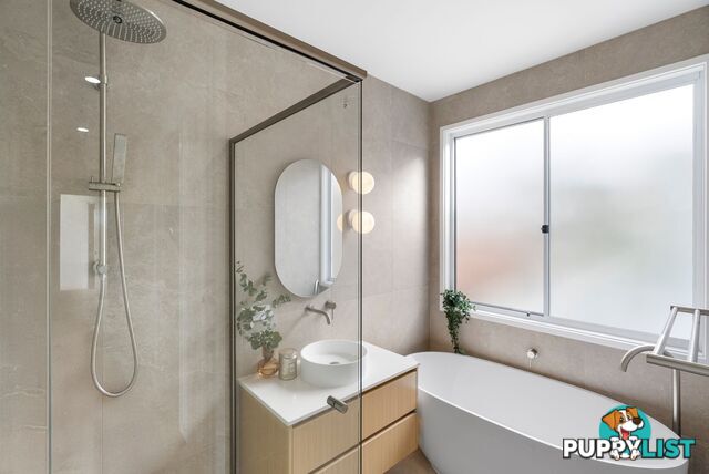 1 Tween Court Mermaid Waters QLD 4218