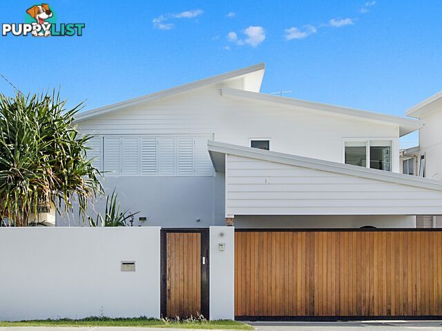 22 Petrel Avenue MERMAID BEACH QLD 4218