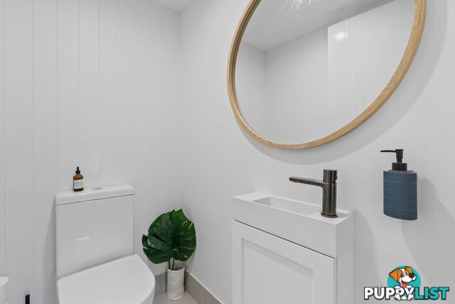 1 22-26 Rudd Street BROADBEACH WATERS QLD 4218