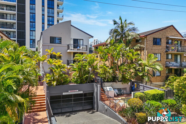 3 15 Britannia Avenue Broadbeach QLD 4218