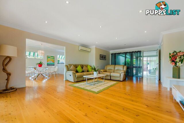 86 Gibraltar Drive ISLE OF CAPRI QLD 4217