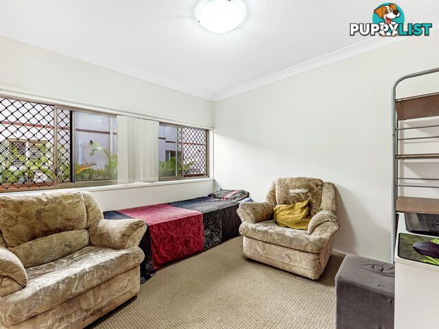 1/15 Markwell Avenue SURFERS PARADISE QLD 4217