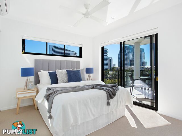 BROADBEACH WATERS QLD 4218