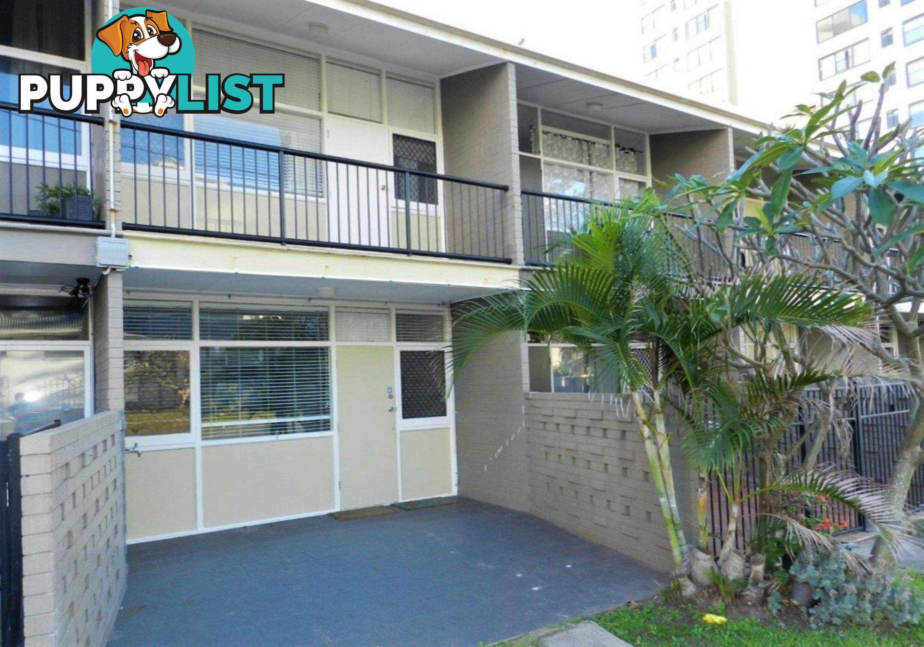 2/118 Old Burleigh Road BROADBEACH QLD 4218