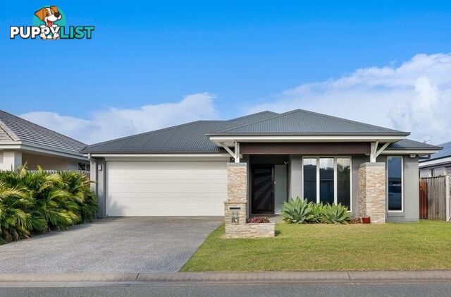 13 Azure Way Hope Island QLD 4212
