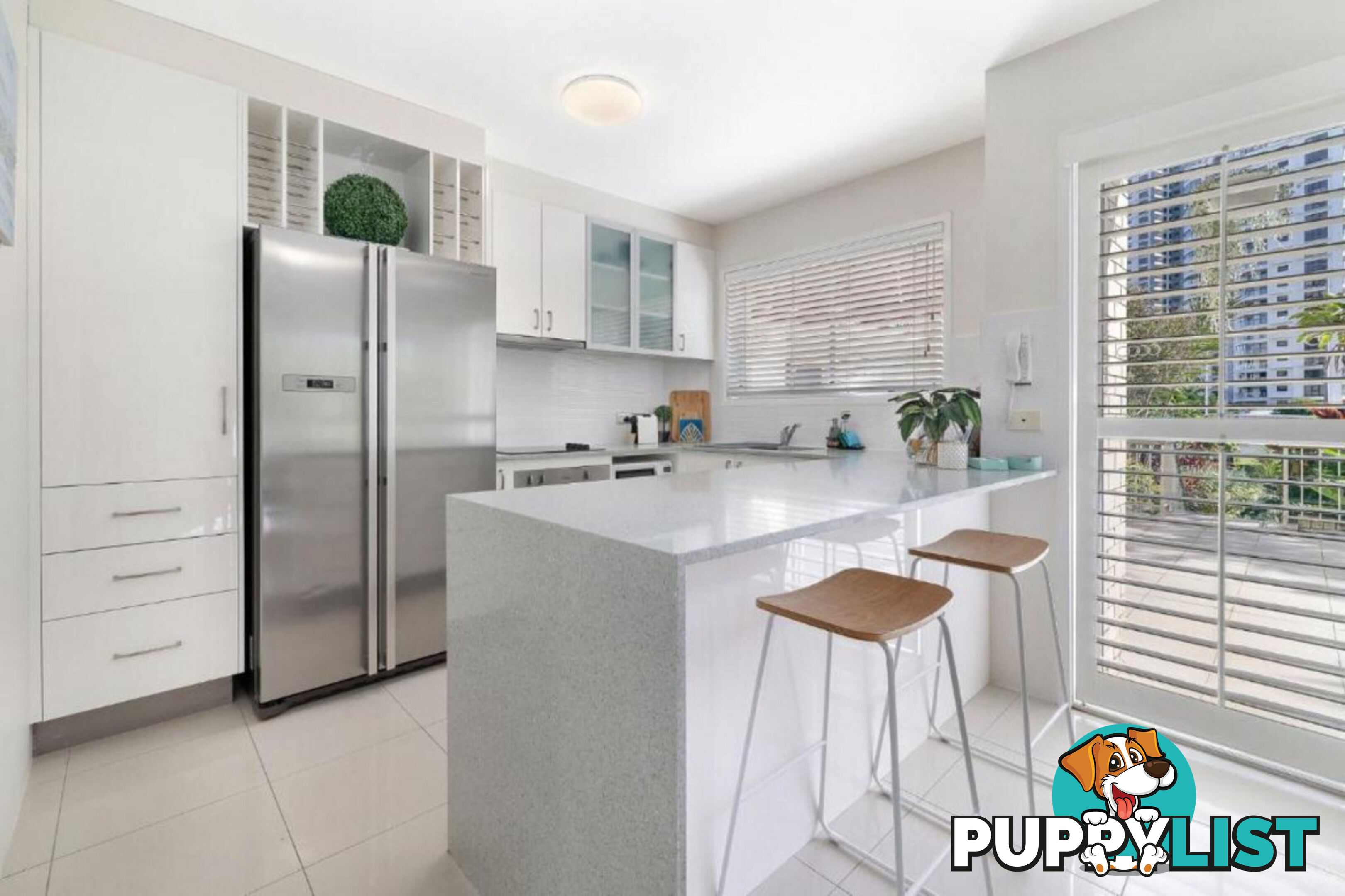 1 192 Ferny Avenue Surfers Paradise QLD 4217