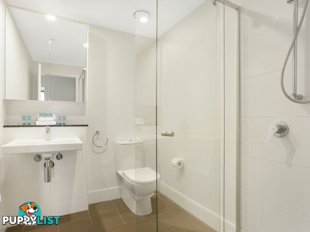 91/2729-2733 Gold Coast Highway BROADBEACH QLD 4218