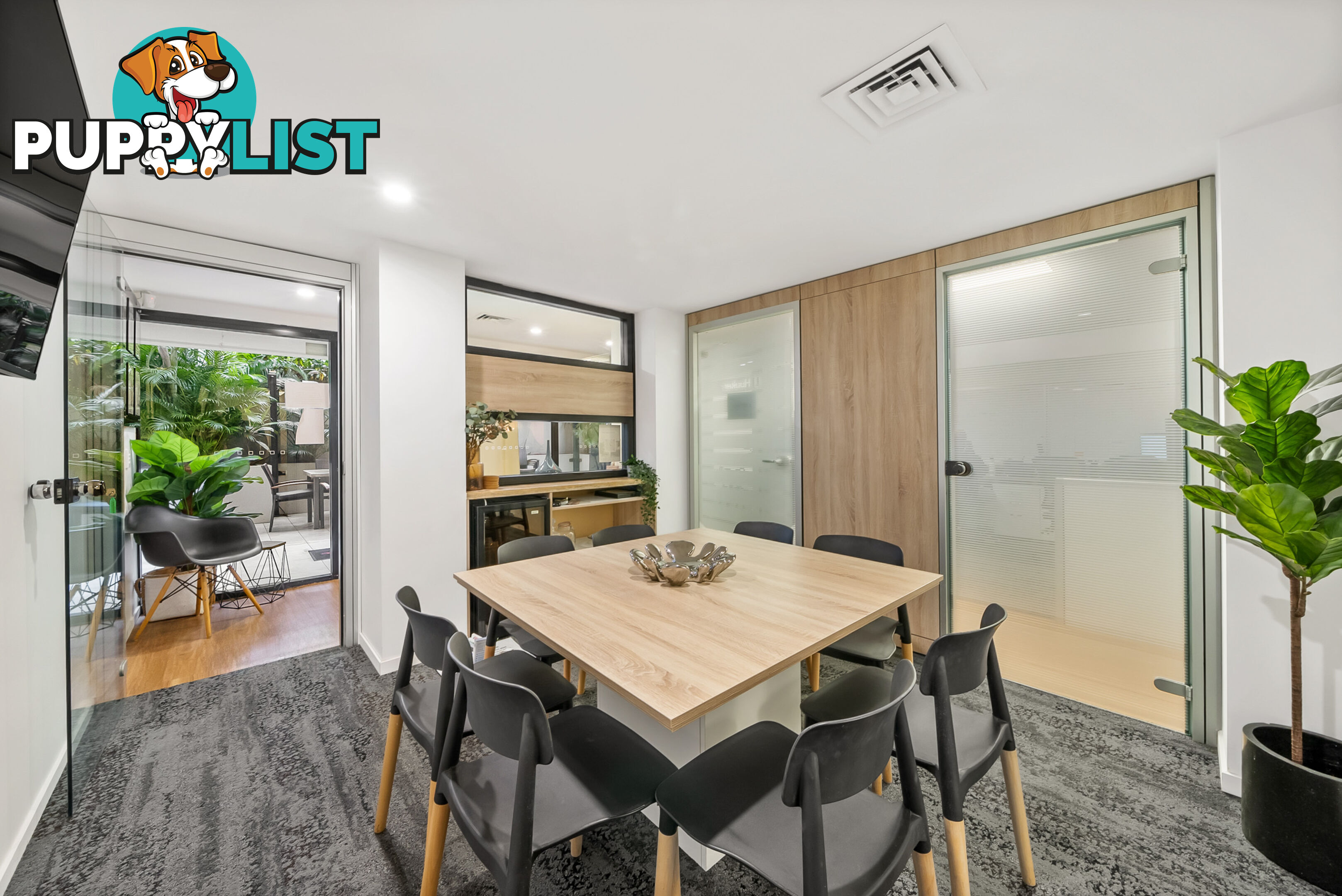14 10 Albert Avenue Broadbeach QLD 4218