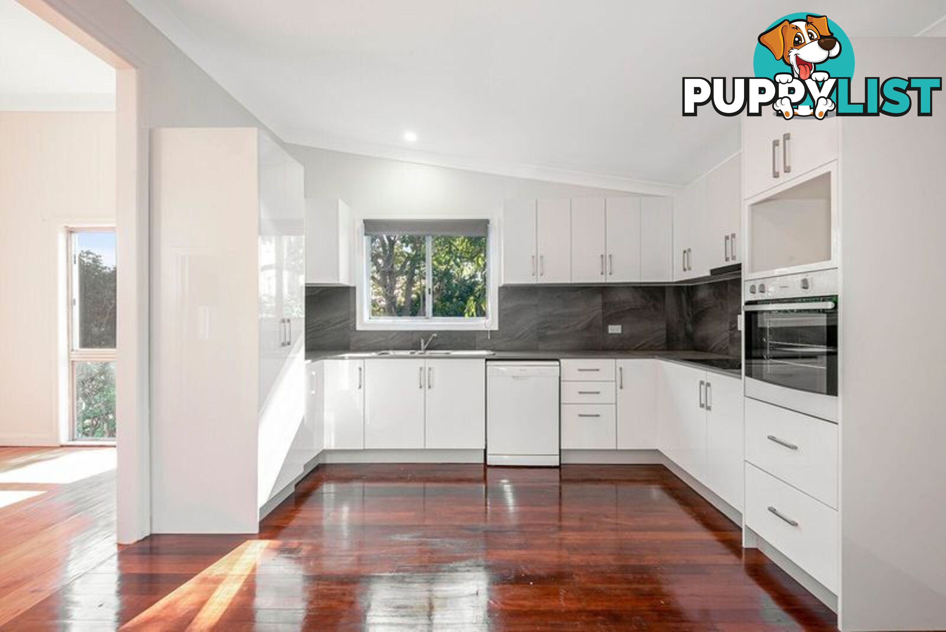 28 Leonard Street WOOLLOONGABBA QLD 4102