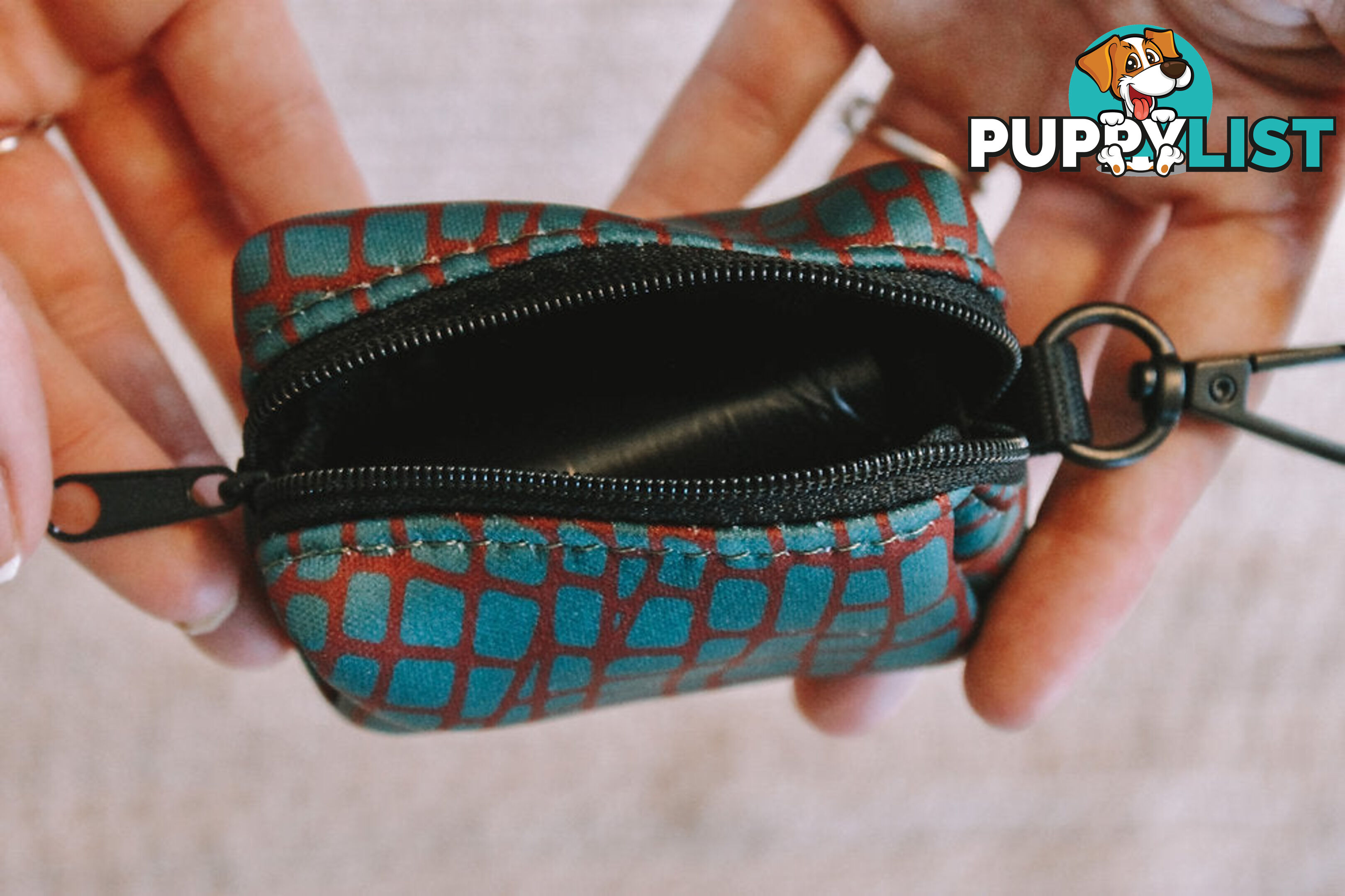 Designer Poop Bag Holder by Explore with Paws - EWPPOOCRO