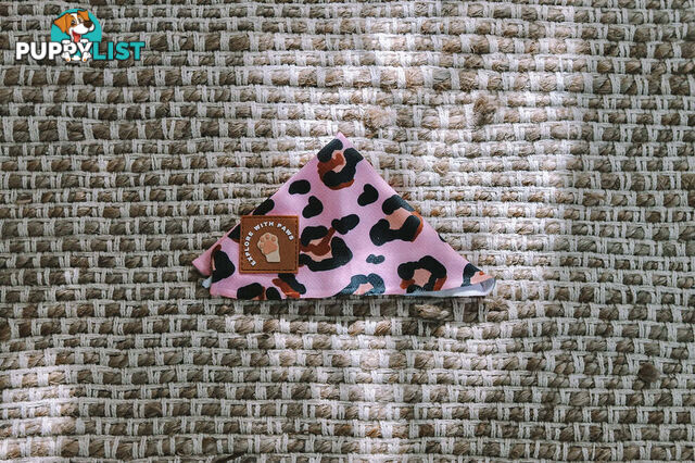 Designer Dog Bandana's by Explore with Paws - EWPBANLTUR