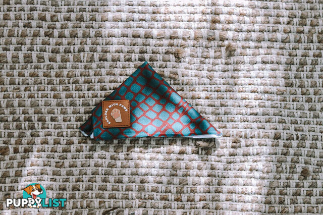 Designer Dog Bandana's by Explore with Paws - EWPBANLTUR