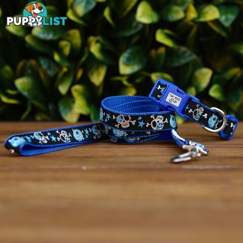 Skulls & Stars Dog Collar - Hand Made by The Bark Side - TBSSKUMEDPUR
