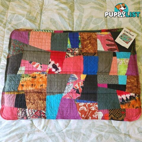 Eco-Friendly Cover - Hand Made Pet Bed - Fhurbeds - FBCL126