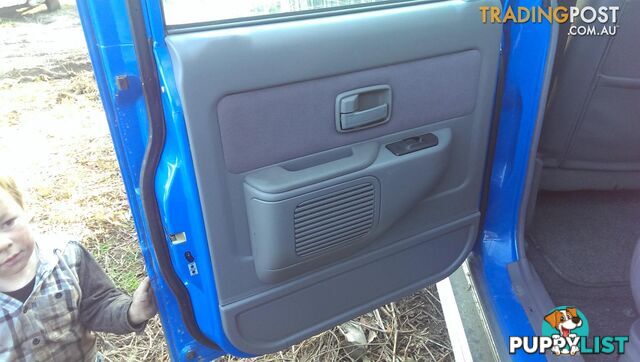 2000 Holden Rodeo TF Dualcab Auto 3.2L V6 LEFT REAR DOOR TRIM