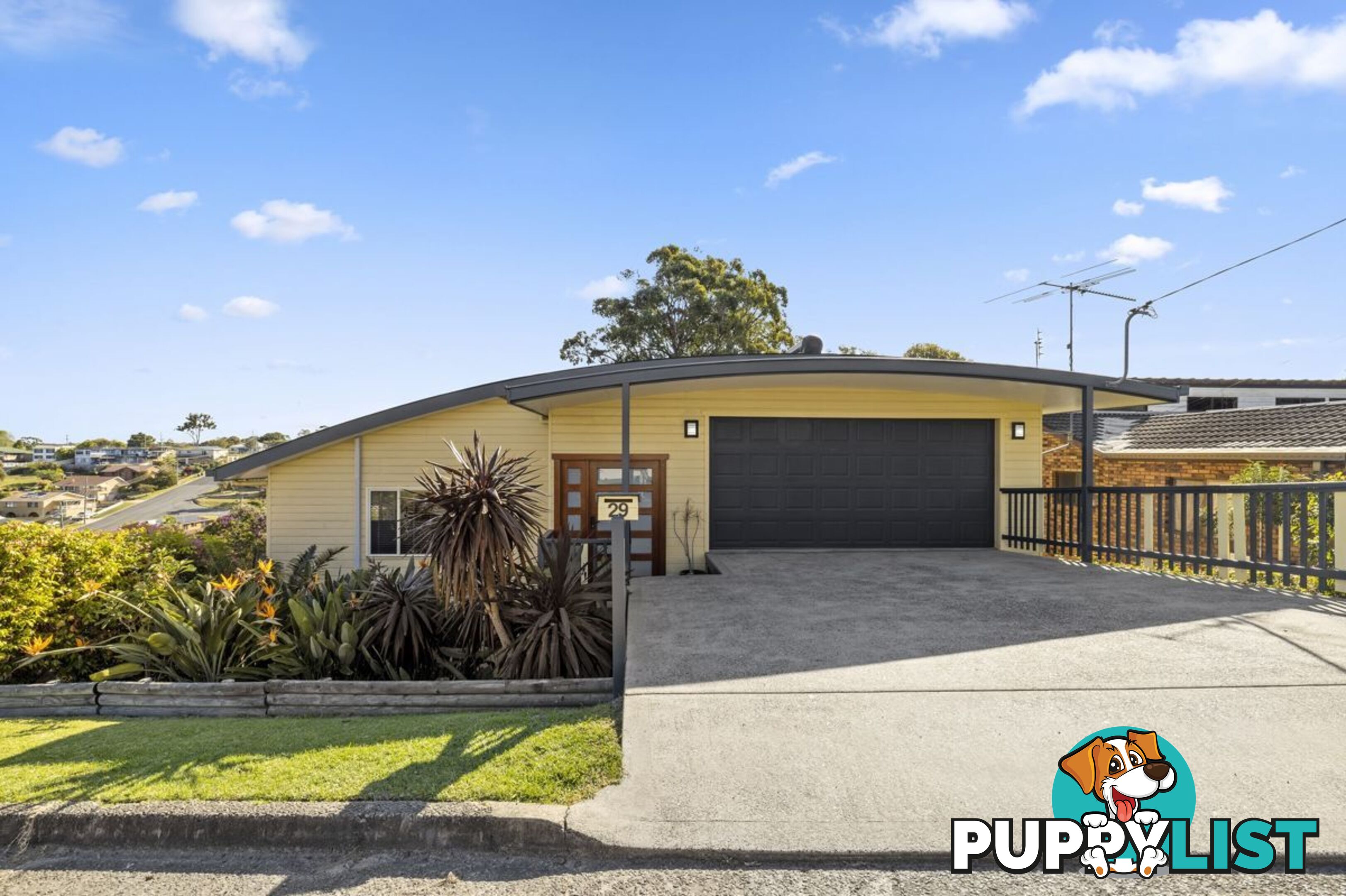 29 Pelican Crescent NAMBUCCA HEADS NSW 2448