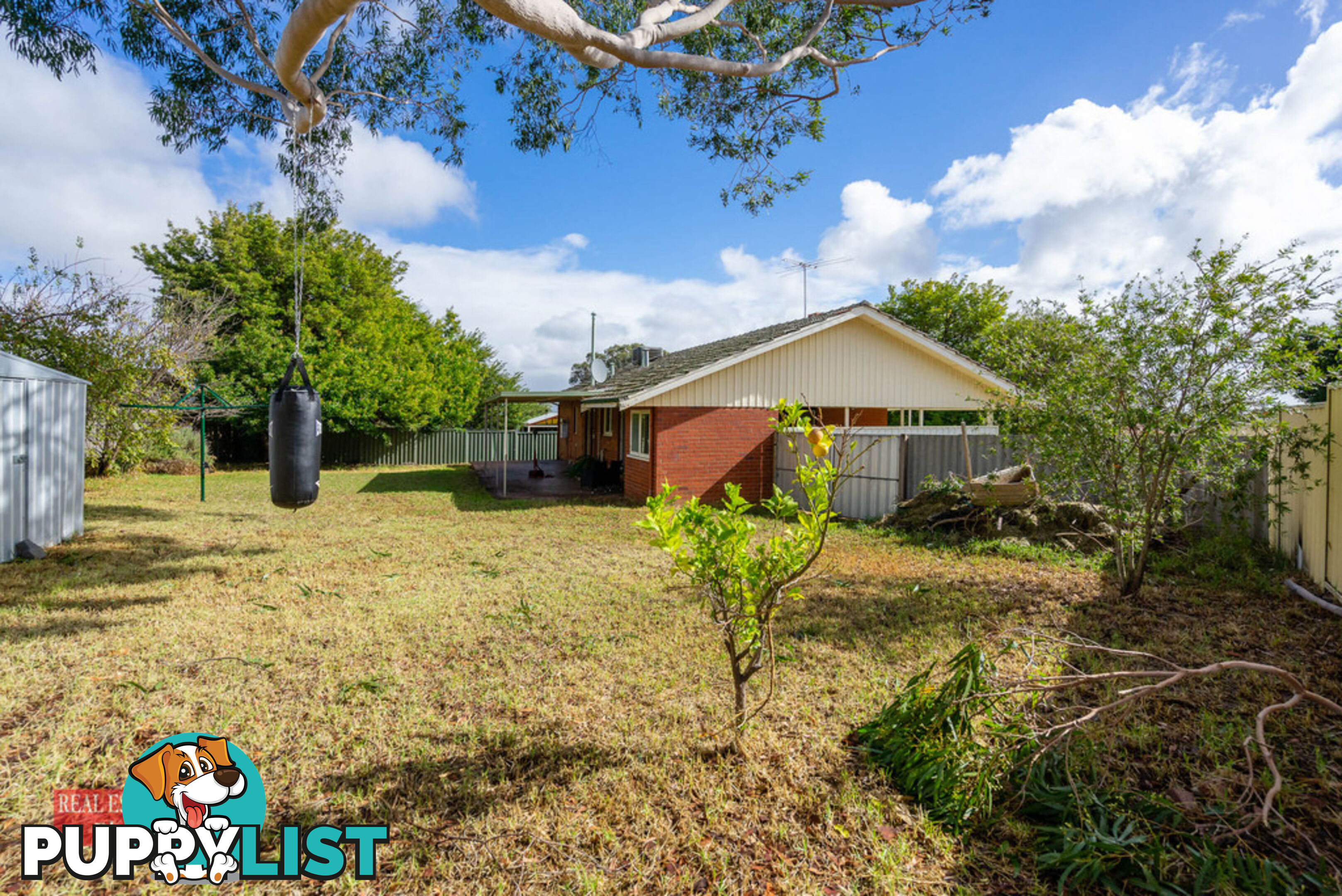 18 Clianthus Way KOONGAMIA WA 6056