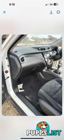 2015 Nissan X-Trail SUV Manual