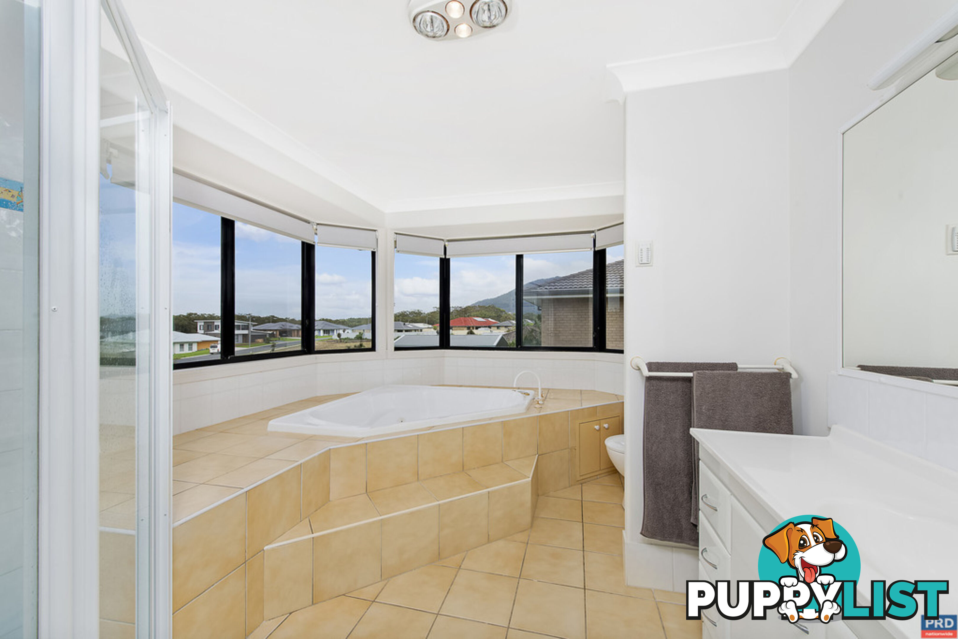 12 Prince of  Wales Drive DUNBOGAN NSW 2443