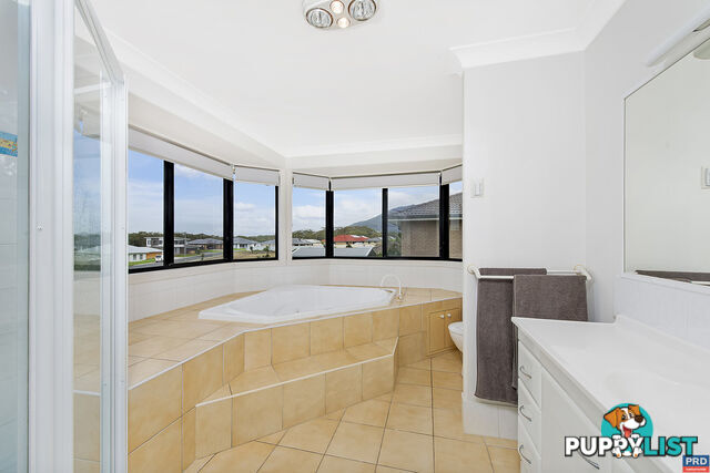 12 Prince of  Wales Drive DUNBOGAN NSW 2443