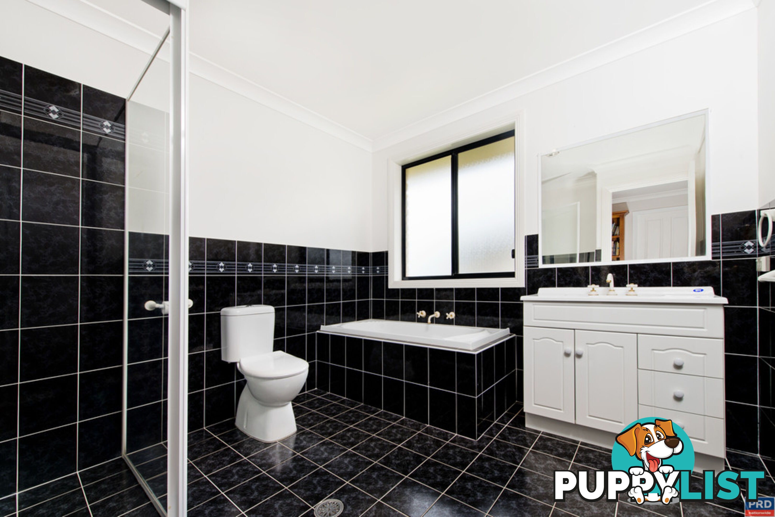 12 Prince of  Wales Drive DUNBOGAN NSW 2443