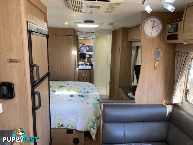 2012 Jayco Sterling Outback.   Located Charters Towers Qld