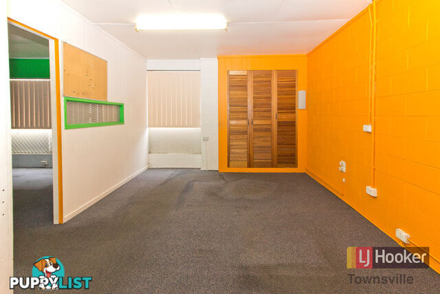 1/70 Ingham Road WEST END QLD 4810