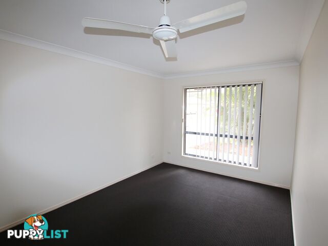 54 Lockyer Place CRESTMEAD QLD 4132