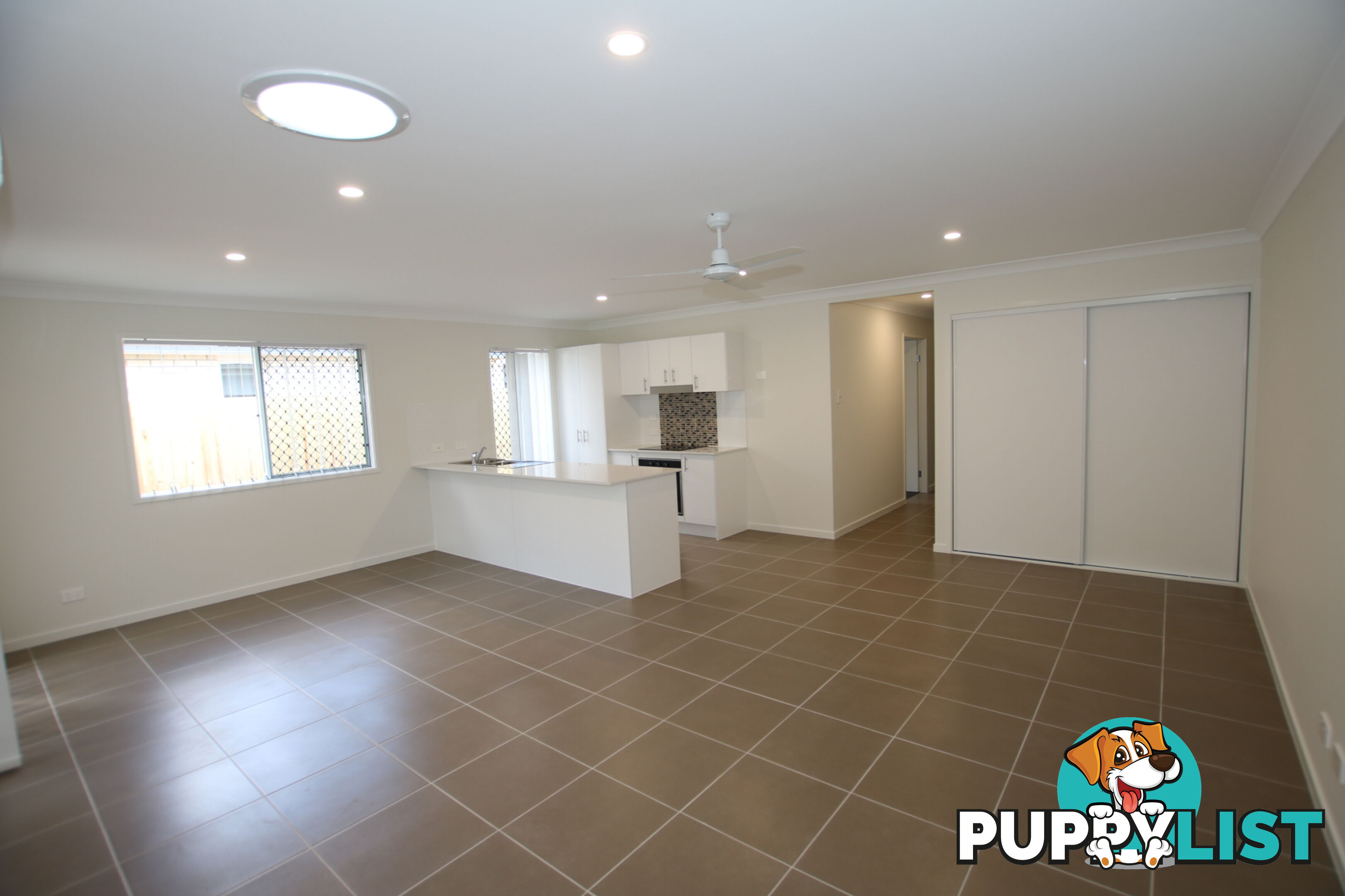 1/6 Ryrie Court PARK RIDGE QLD 4125