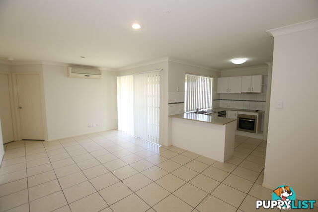 4 Lorikeet Way CRESTMEAD QLD 4132