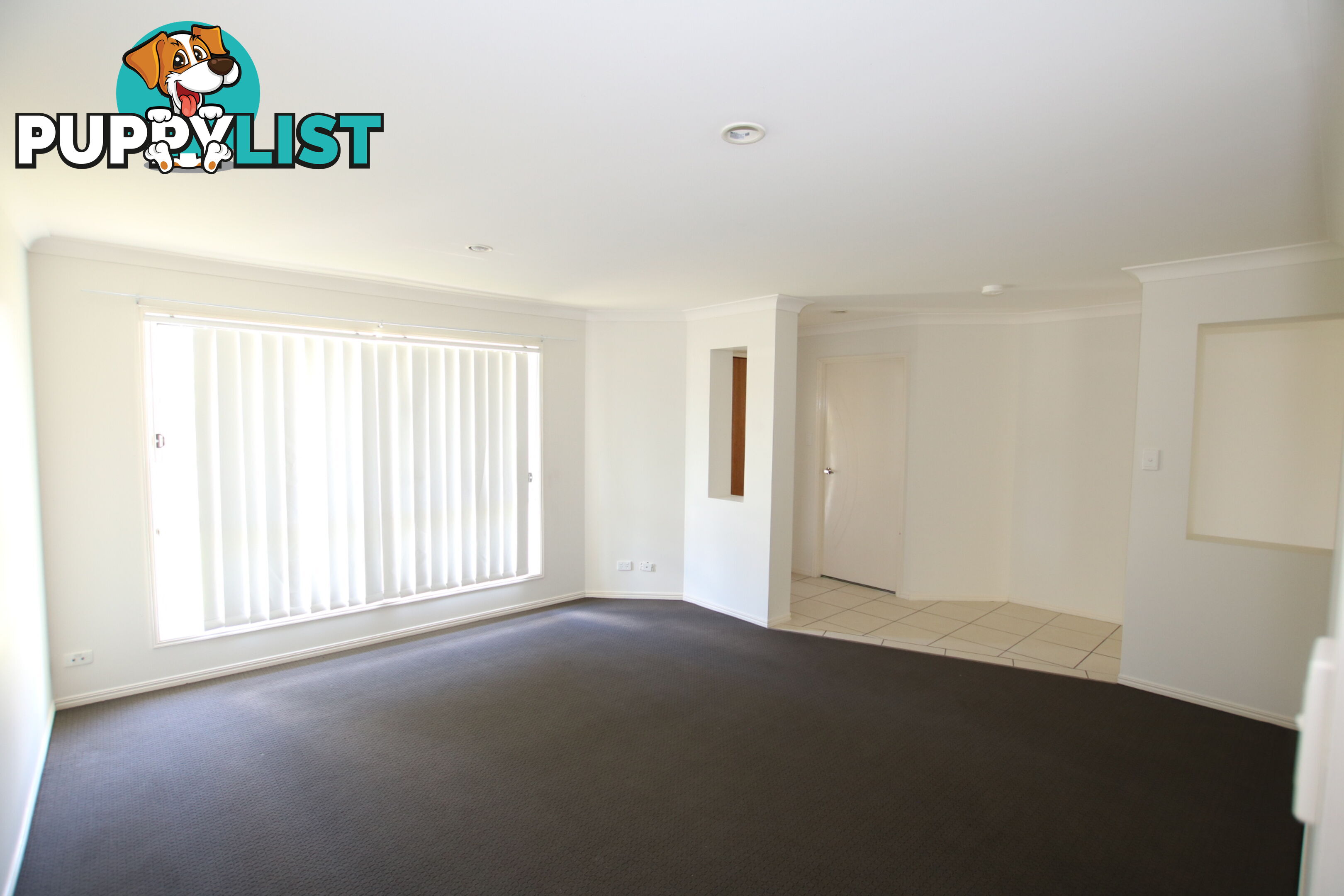 4 Lorikeet Way CRESTMEAD QLD 4132