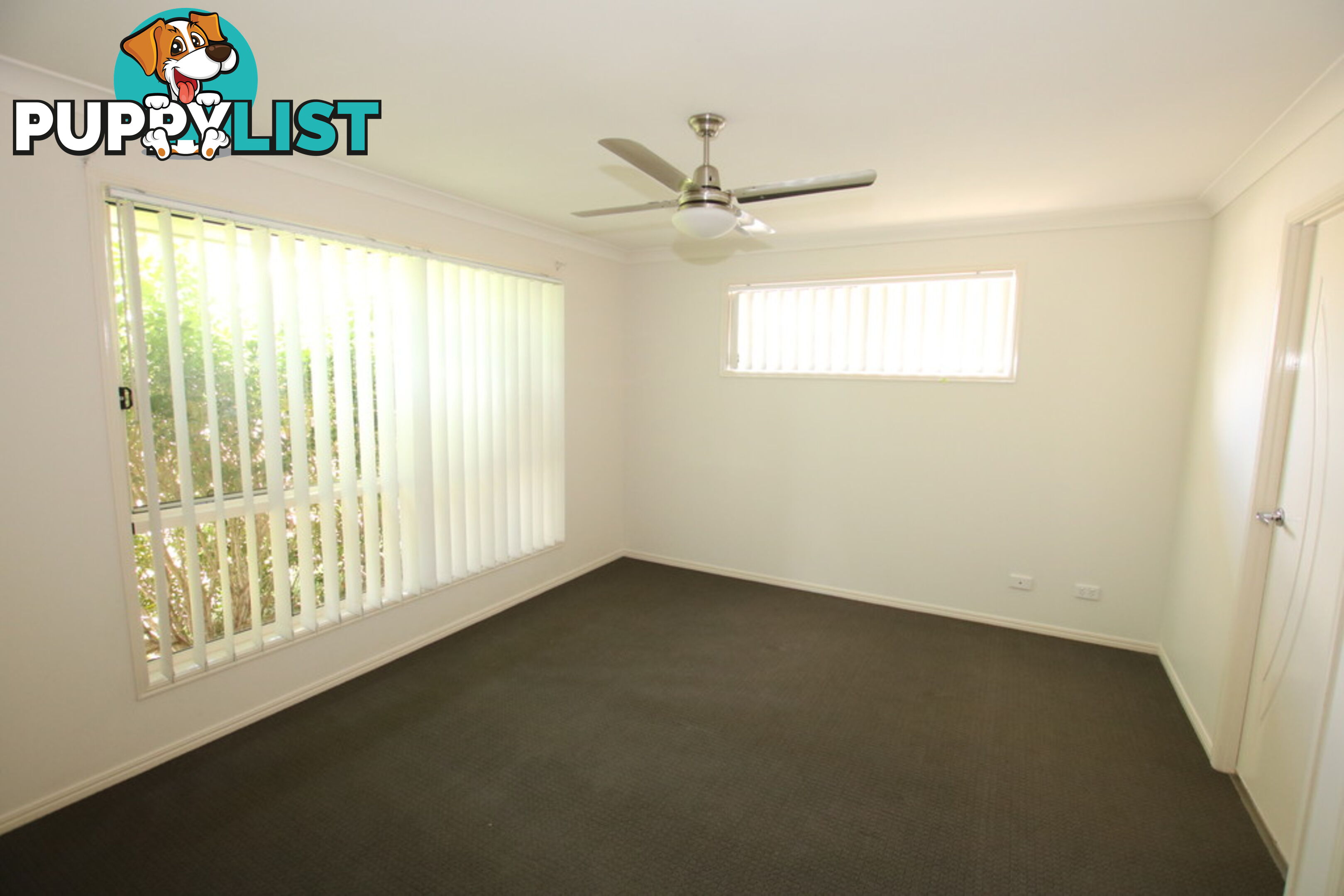 4 Lorikeet Way CRESTMEAD QLD 4132