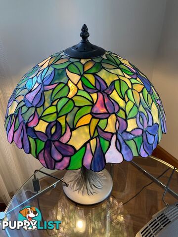 Tiffany Leadlight lamp