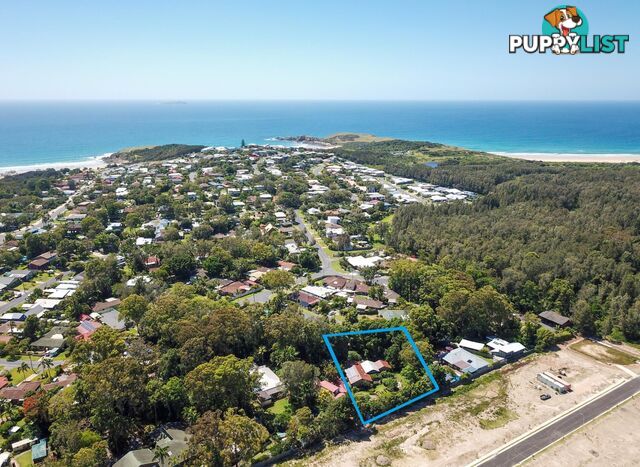 8 Bream Close EMERALD BEACH NSW 2456