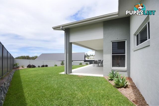 8 Neptune Close SAFETY BEACH NSW 2456