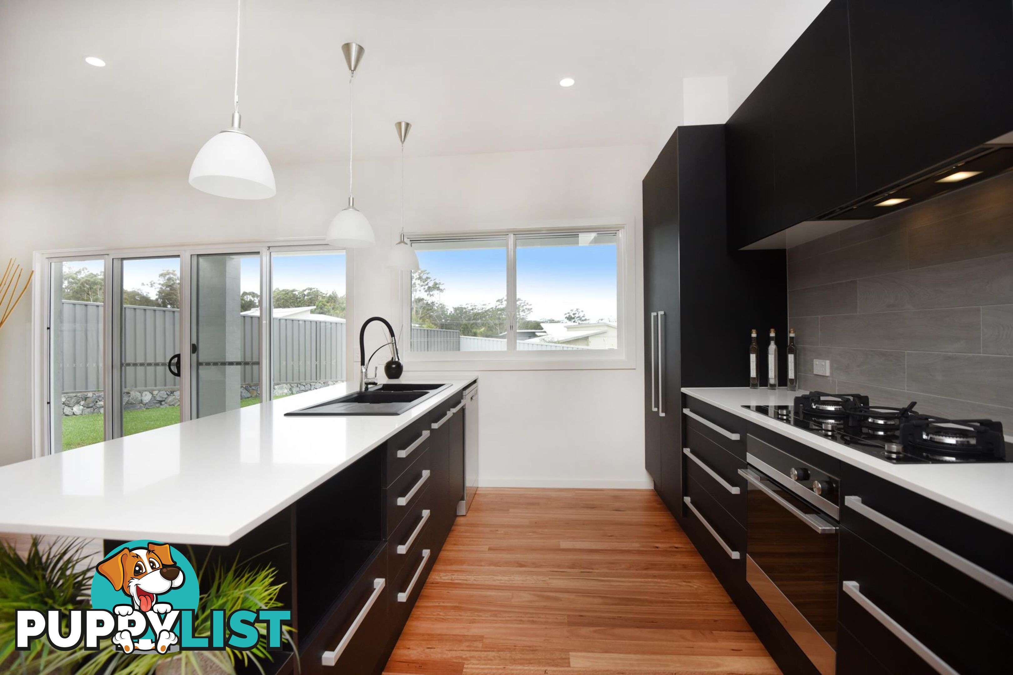 8 Neptune Close SAFETY BEACH NSW 2456