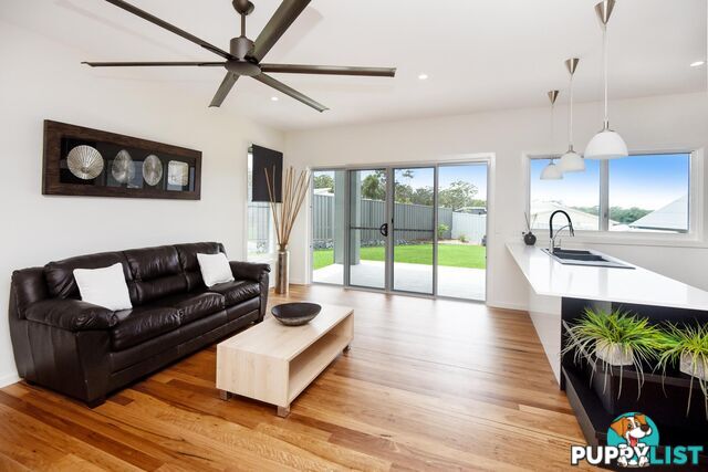 8 Neptune Close SAFETY BEACH NSW 2456