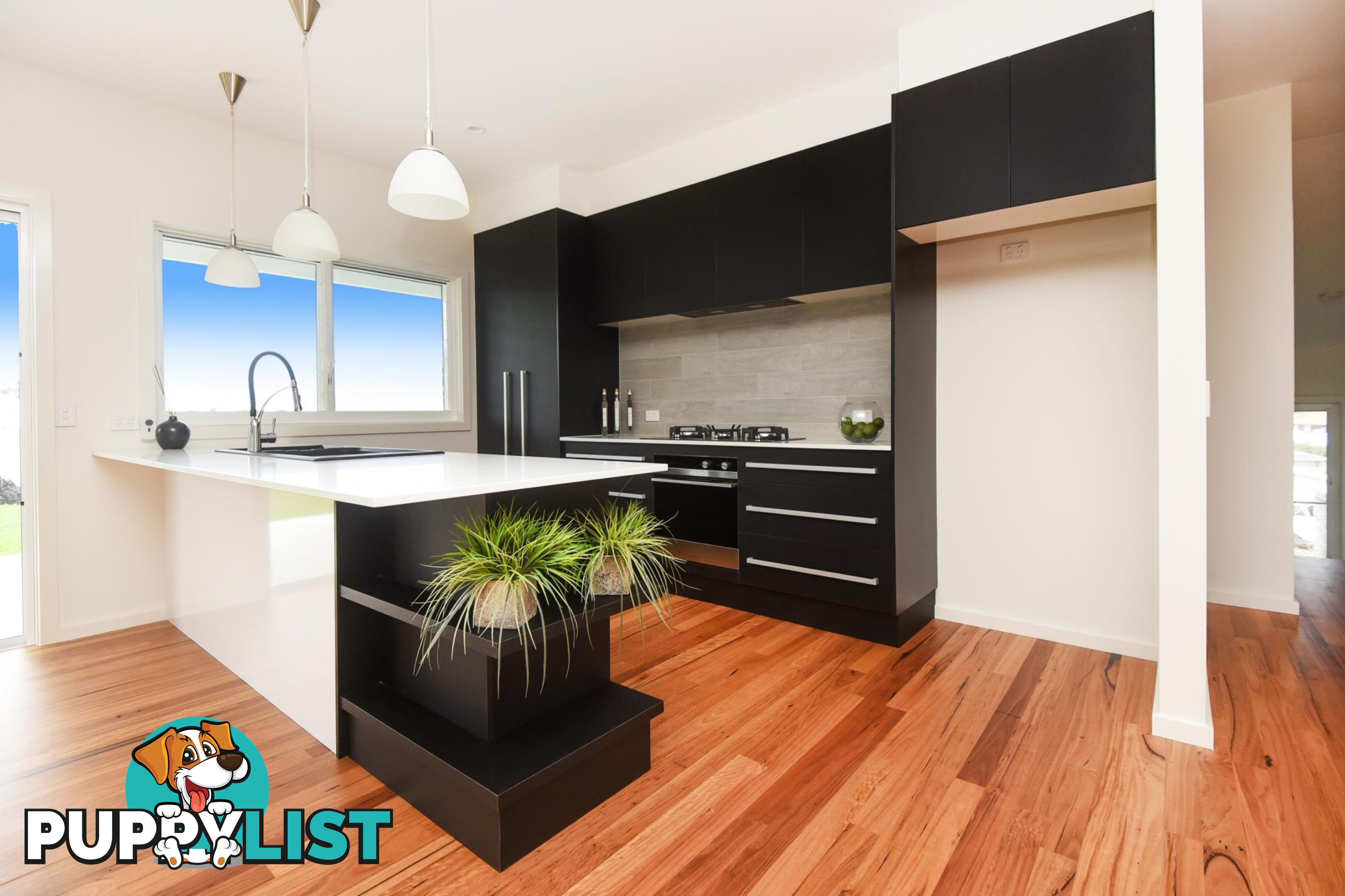 8 Neptune Close SAFETY BEACH NSW 2456