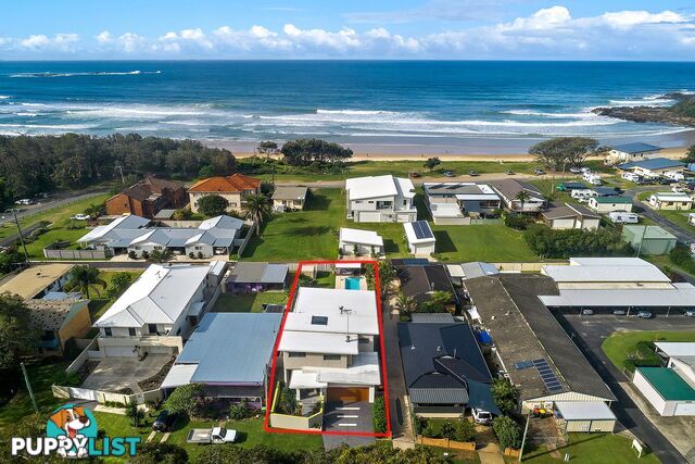 24 Wharf Street WOOLGOOLGA NSW 2456