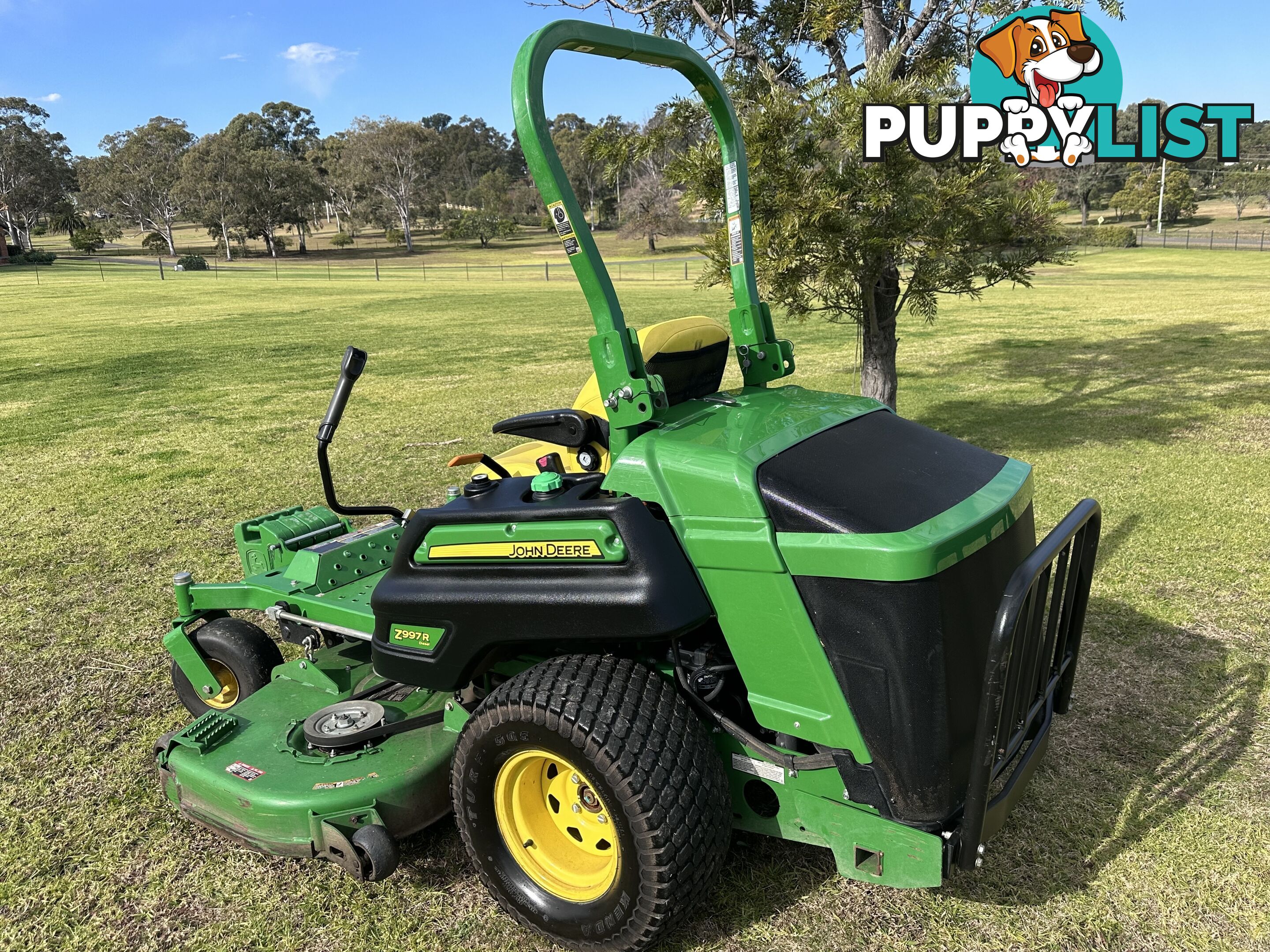 John Deere Z997R ZTrak Diesel Commercial Ride-on Lawnmower