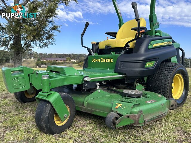 John Deere Z997R ZTrak Diesel Commercial Ride-on Lawnmower