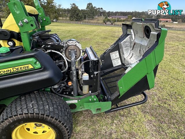 John Deere Z997R ZTrak Diesel Commercial Ride-on Lawnmower