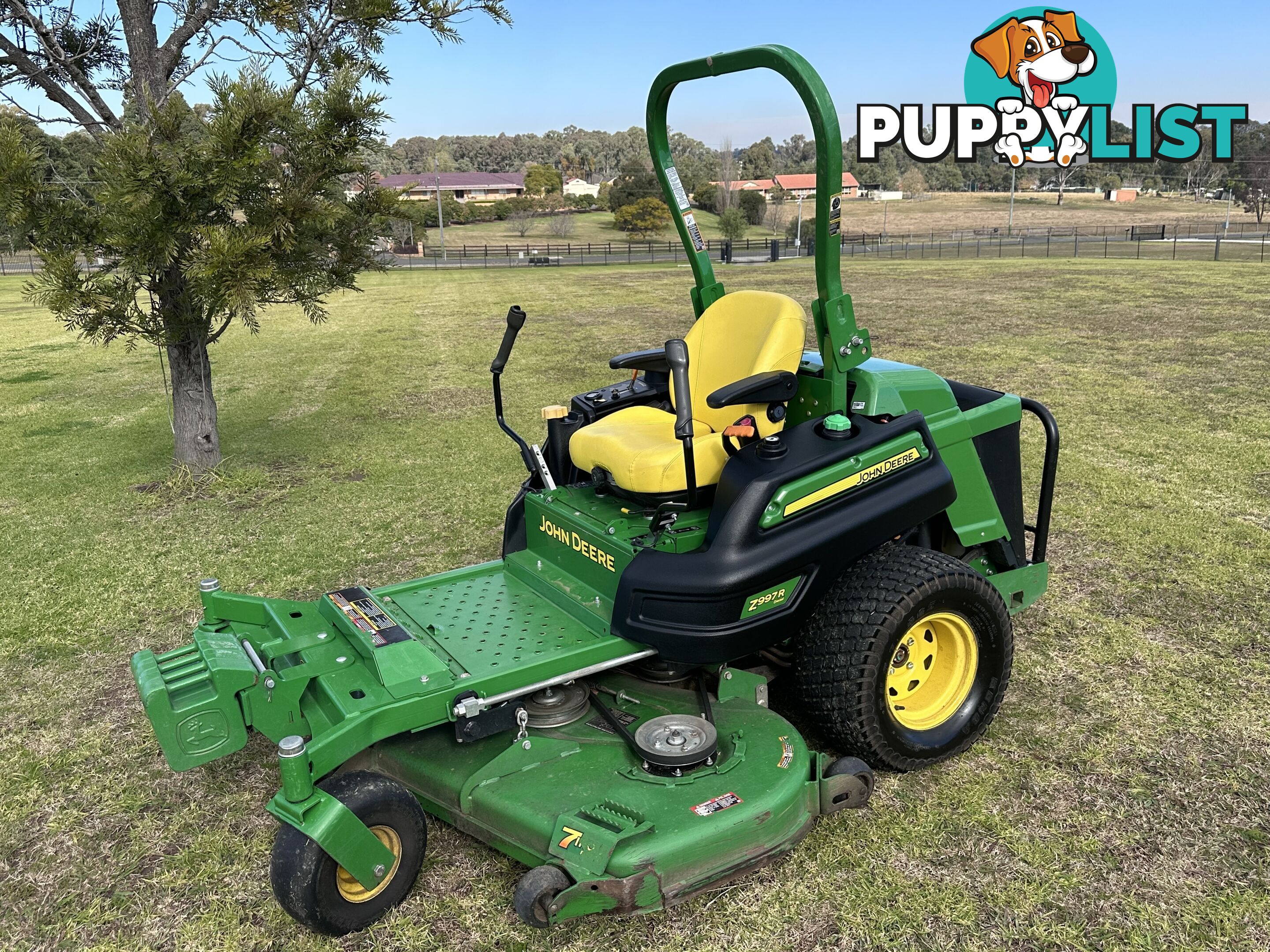John Deere Z997R ZTrak Diesel Commercial Ride-on Lawnmower