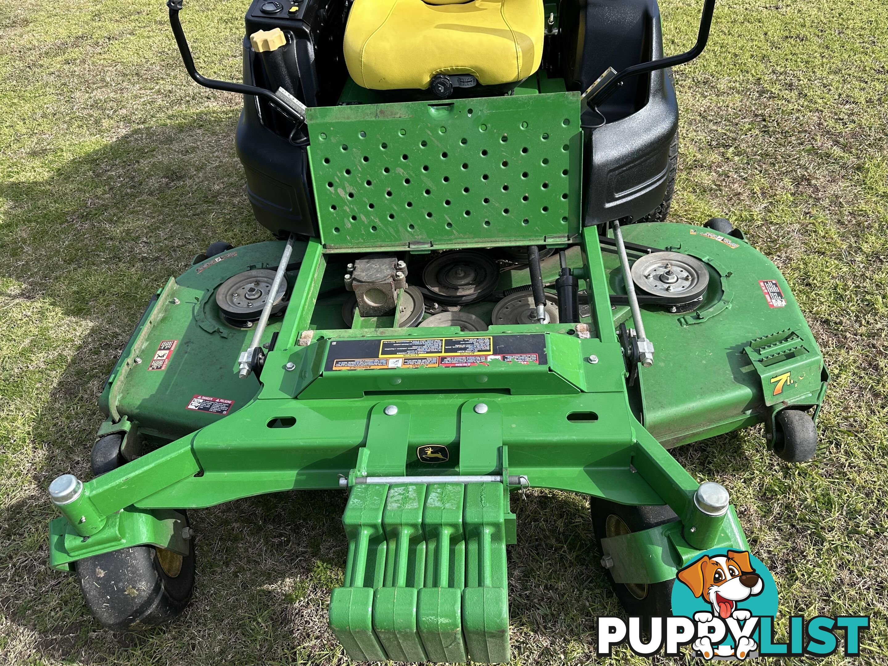 John Deere Z997R ZTrak Diesel Commercial Ride-on Lawnmower