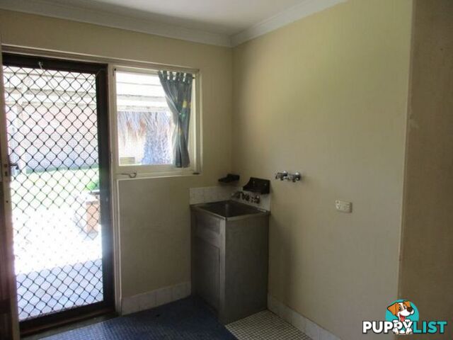 2 Pomfret Road SPEARWOOD WA 6163