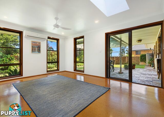 18 Canterbury Chase GOONELLABAH NSW 2480