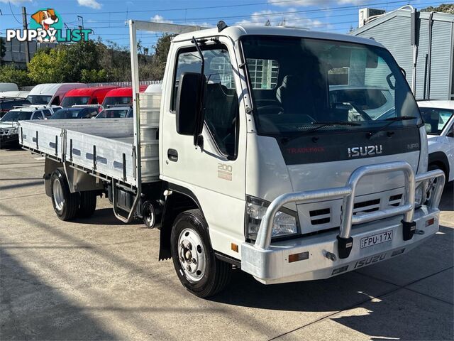 2006 ISUZU NSERIES NPR200  CAB CHASSIS