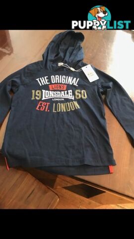 Lonsdale top