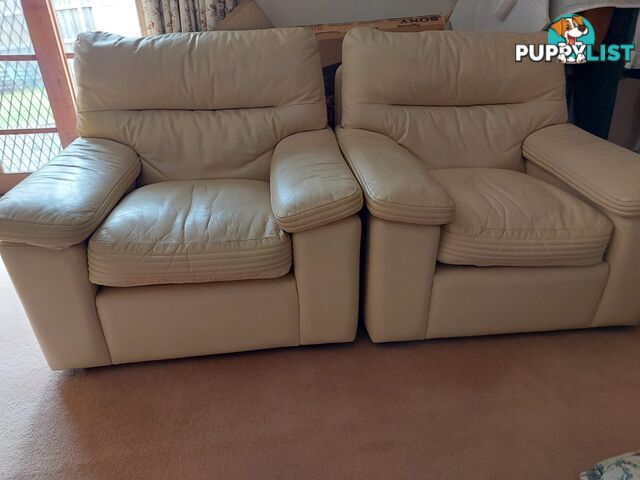 Genuine leather Sofa Set (5 seats)